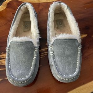 Ugg Ansley Moccasins